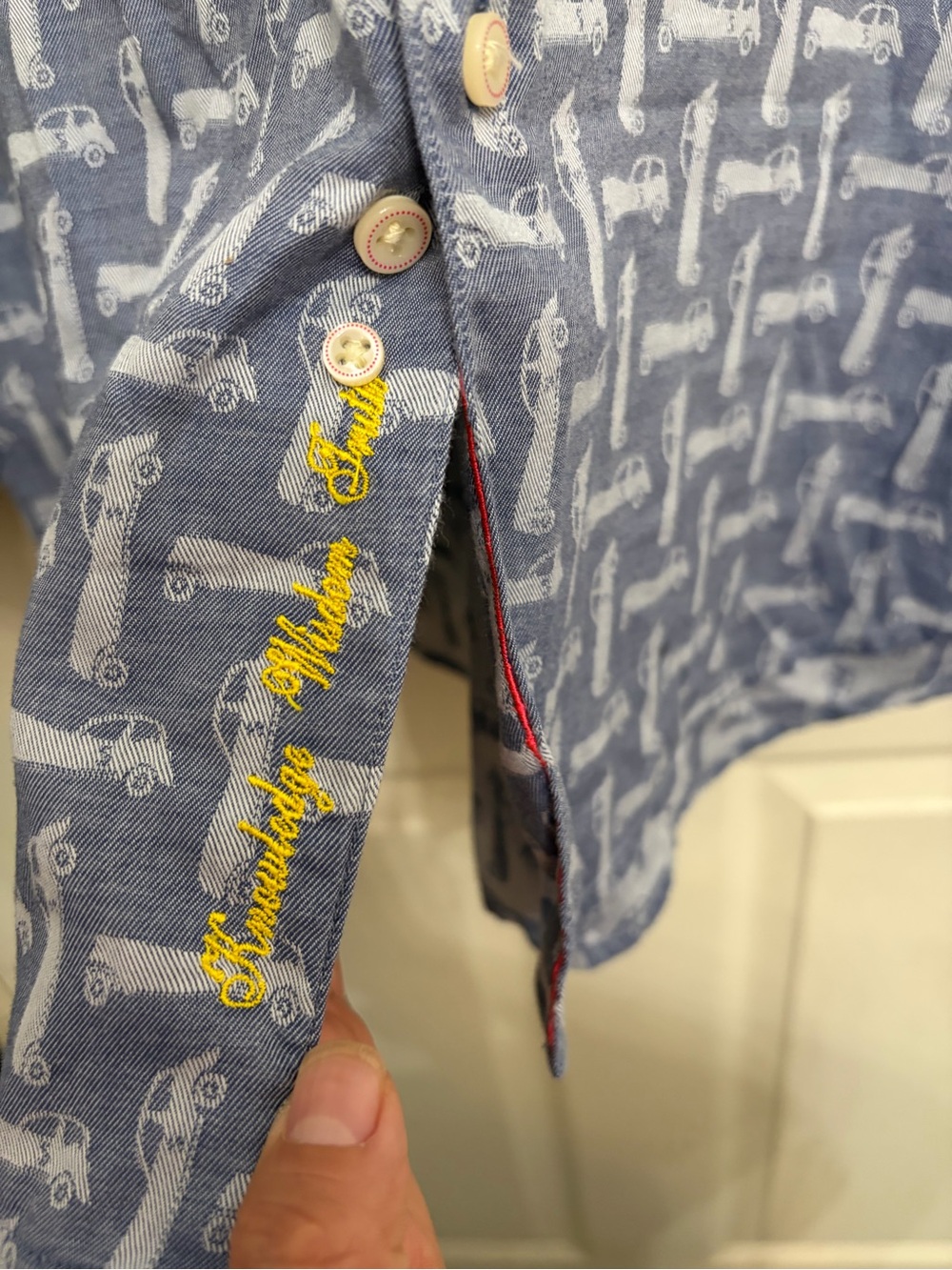 Robert Graham Men's Blue cars Patterned Long-Sleeve Button-Up Shirt size 2XL - Picture 4 of 8